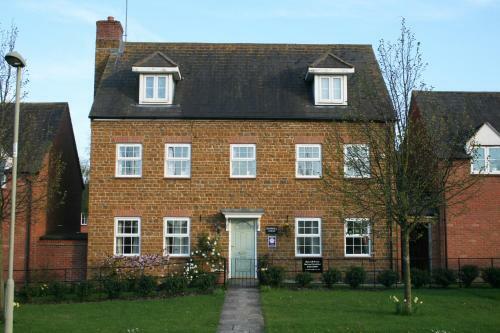 Hostal Hanwell House