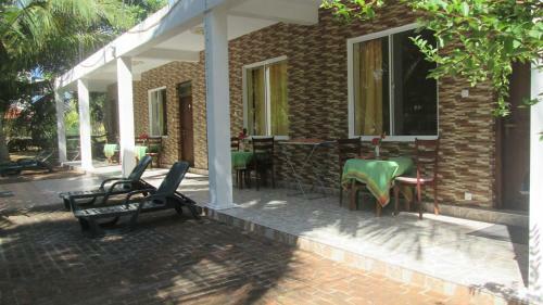 Hostal Lanka Shine