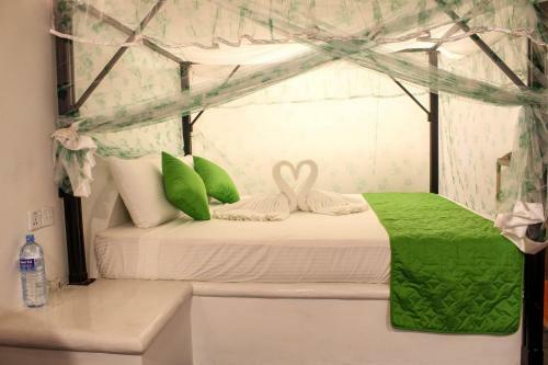 Hotel Ruveesha Beach Resort