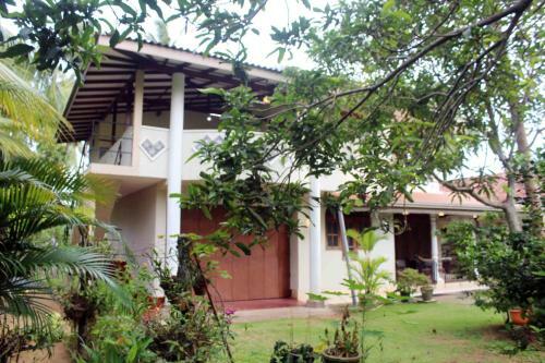 Anura Home Stay