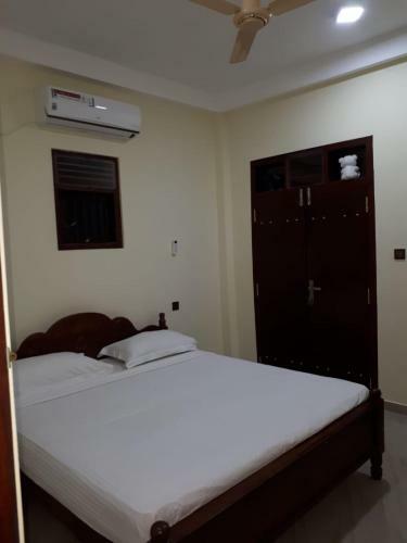 White Isle Hotel