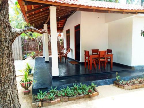 Villa Sulashika Beach House