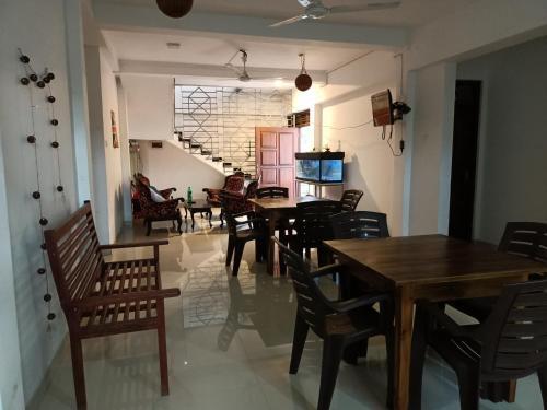 Hostal Way Point 3