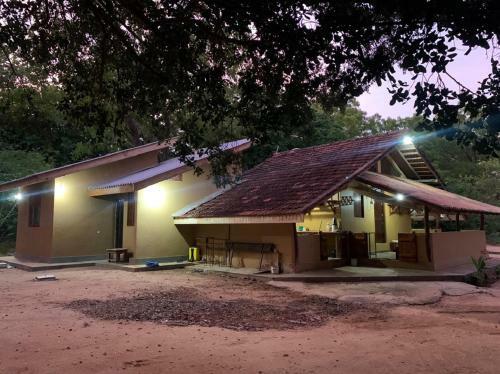 Captain's Cottage At Yala