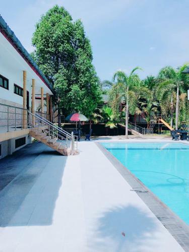 Hotel Kithulgala Holiday Resort