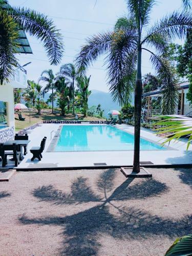 Hotel Kithulgala Holiday Resort