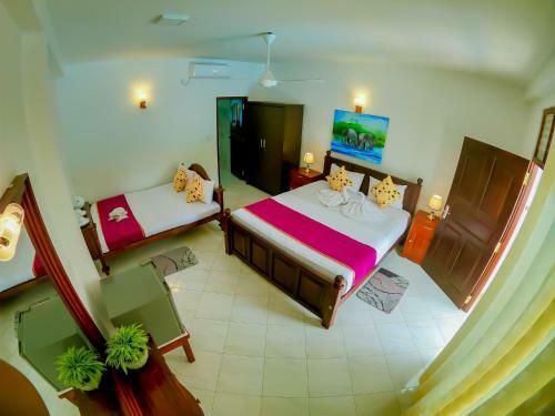Hostal Villa De White Sambur