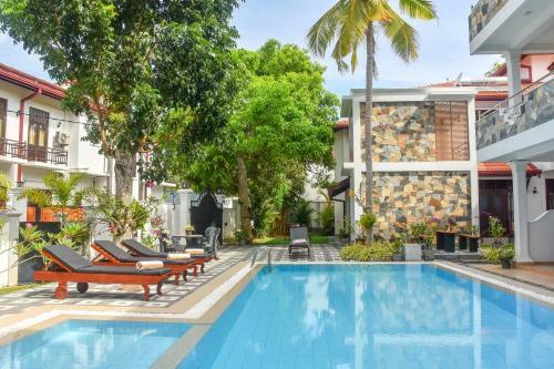 Hostal Villa De White Sambur