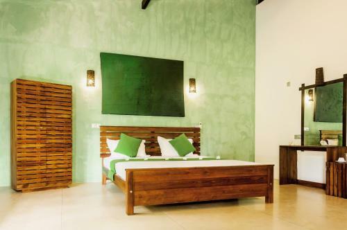 Hotel Garcinia Leaf