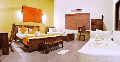 Hotel Garcinia Leaf