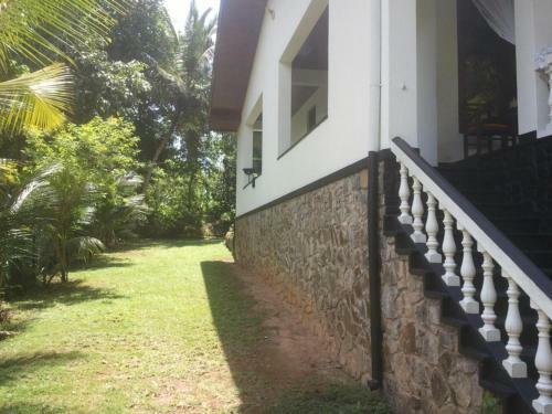Sanka Villa