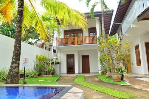 Hostal Surf Villa
