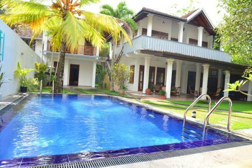 Hostal Surf Villa