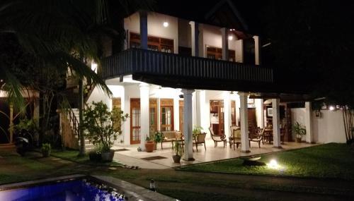 Hostal Surf Villa