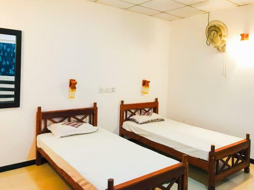 Bed & Breakfast Hotel B&p Hikkaduwa