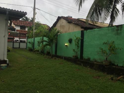 Hostal Jury?s Bungalow