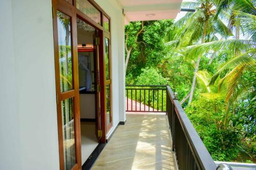 Hostal The Green Lagoon Villa