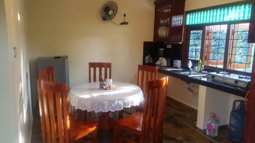 Madhawa Cottage