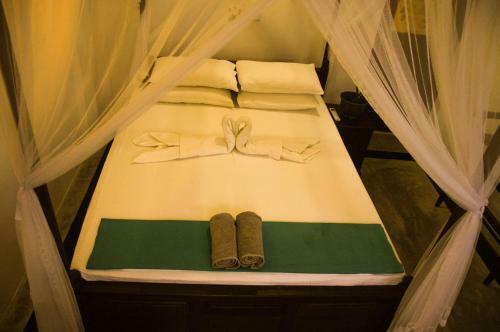 Bed & Breakfast Gem Light Guest House Hikkaduwa