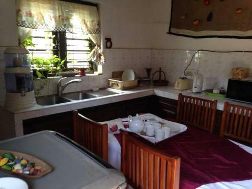 Hostal Hikka Front