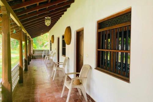 Refresh Villa