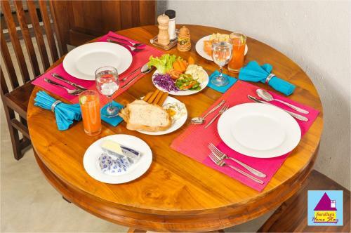 Surathura Homestay
