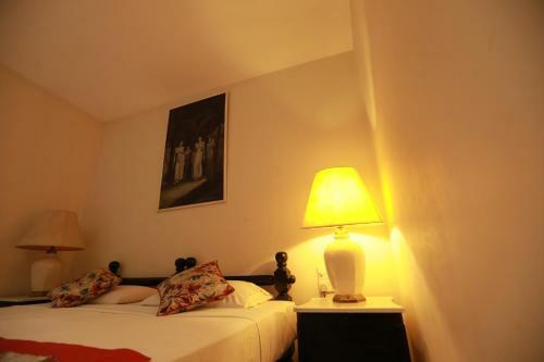 Hotel Earl's Red Kurunegala