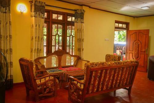Hostal Lak Sewana Home Stay