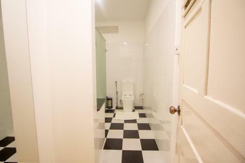 Albergue Stay Lost & Found - Kandy