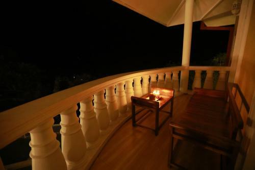 Lodge Mansion In Kandy Valley's