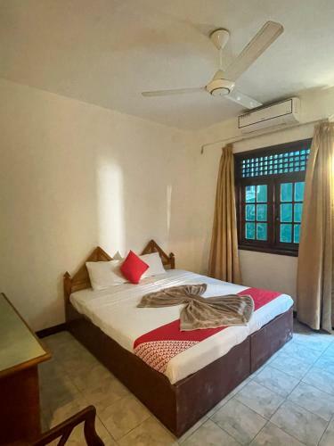 Kandyan Crown Hotel