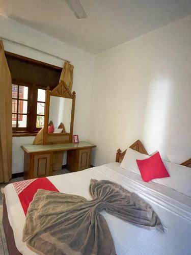 Kandyan Crown Hotel