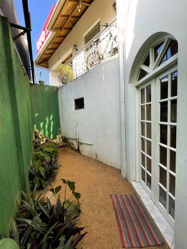 Kandyan Crown Hotel