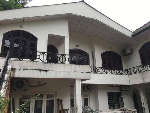 Marigold Villa