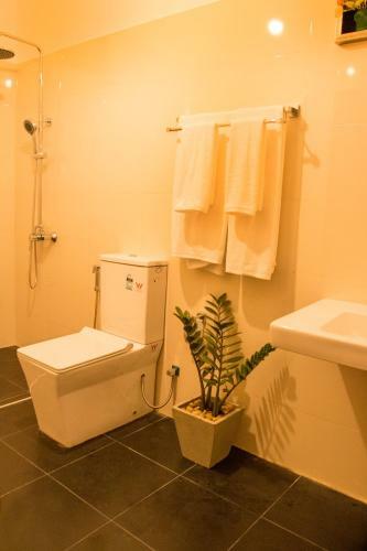 Hotel White Camelot