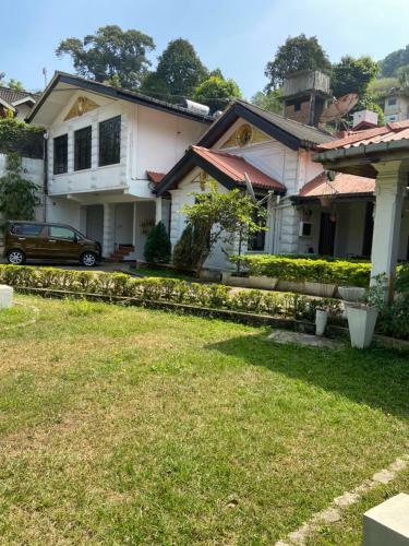 Hostal Kandy Garden Villa