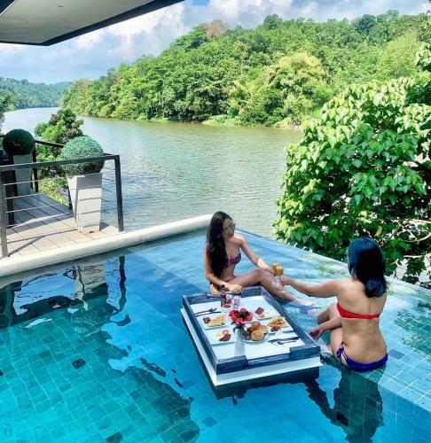 Ultramodern Riverfront Villa With Infinity Pool