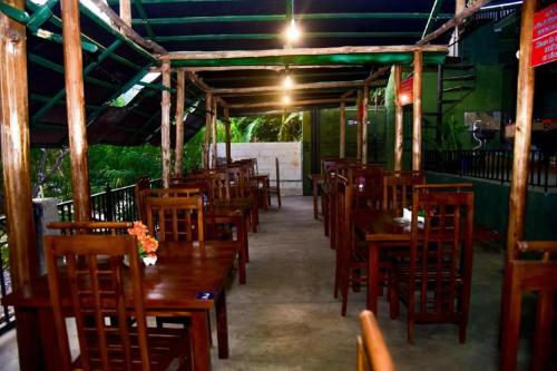 Hotel Rivara Resort & Spa Kandy
