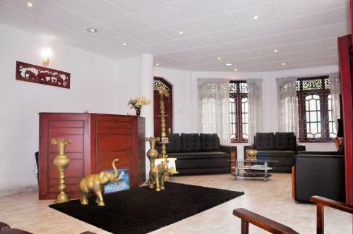 Hotel Power Zone Guest Inn