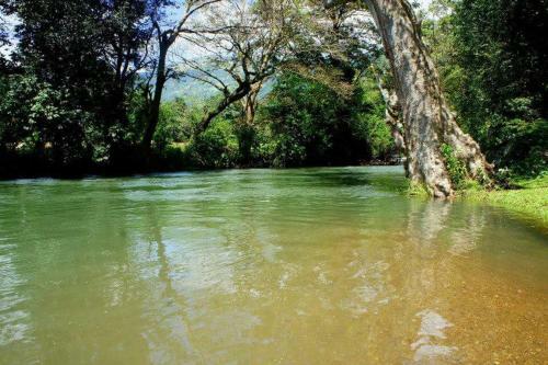 Hostal Riverston Holiday Guest House