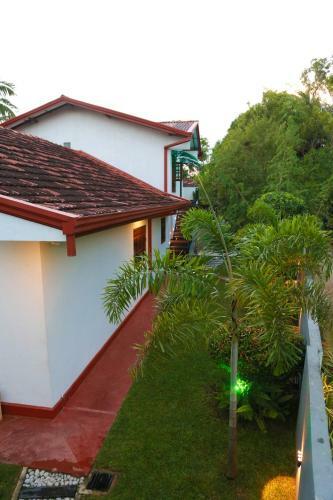 Luna Villa