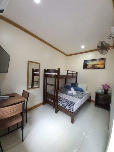Hostal Blue Moon Inn And Pool Resort