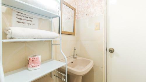 Hotel Cristian Jay Dormitory