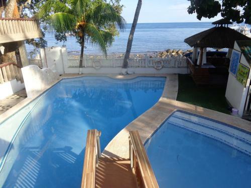 Hotel Island View Coastal Resort