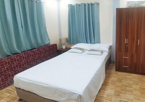 Hotel Aj Residences Apartelle Camotes