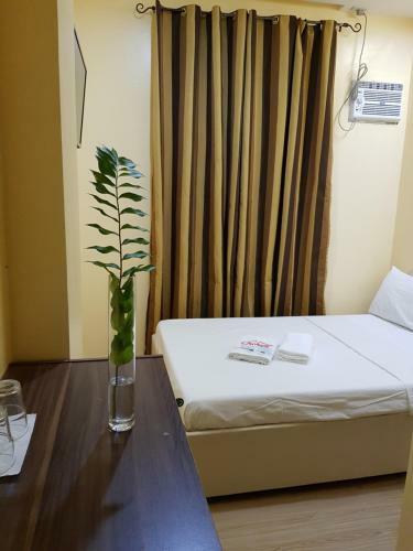 B&s Orchids Suites Hotel