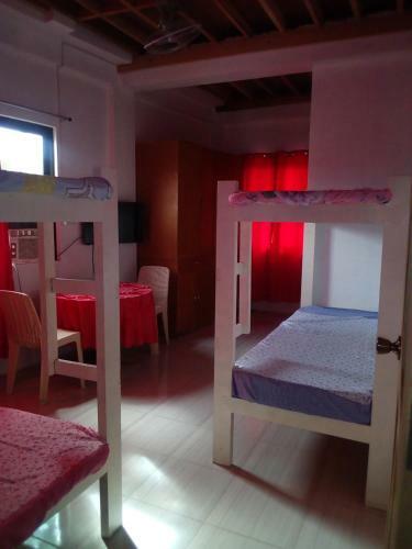 Hostal Ellens Homestay