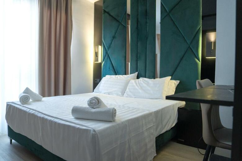 Mefolinkel Hotel