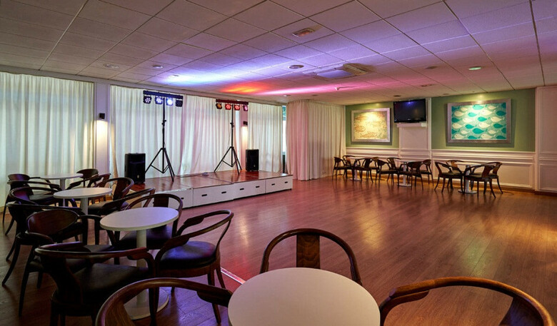 Gran Hotel Flamingo - Solo Adultos 18+