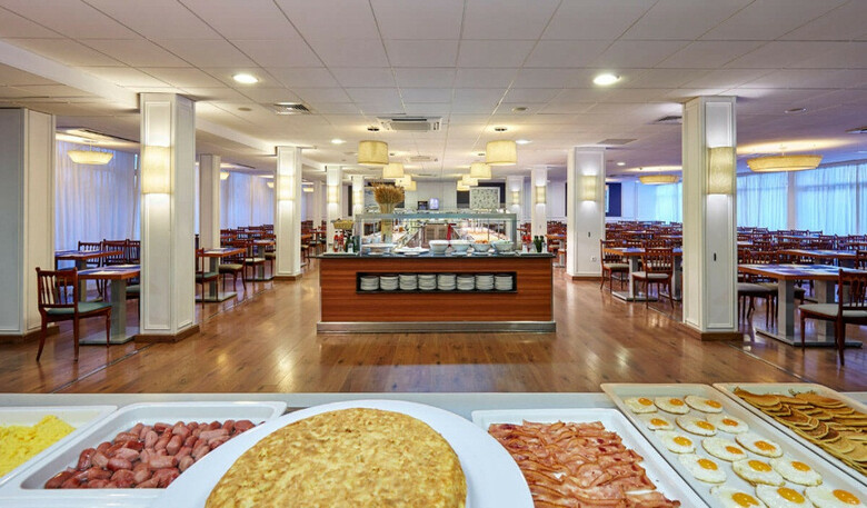 Gran Hotel Flamingo - Solo Adultos 18+